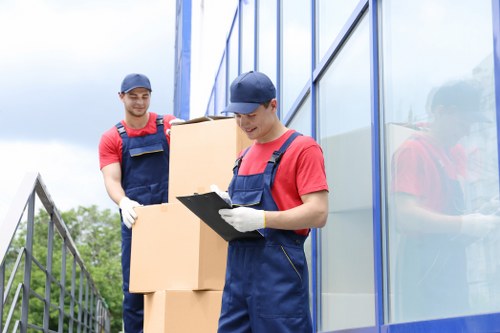 Moving van support for homes and businesses in Richmond upon Thames