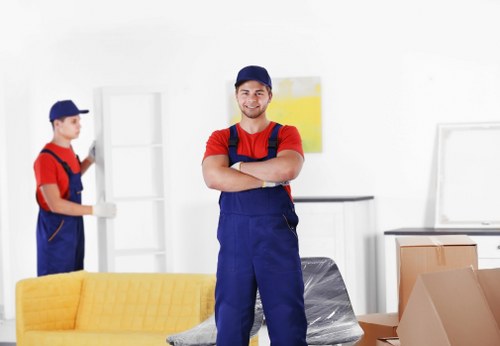 Removal van and moving boxes in Richmond upon Thames