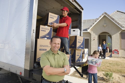 Residential moving van service for flats and houses in Richmond upon Thames
