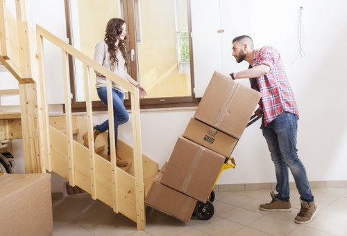 Local residential moving support for a house in Richmond upon Thames