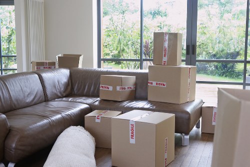 Flexible man with van service for residential and commercial moves in Richmond upon Thames